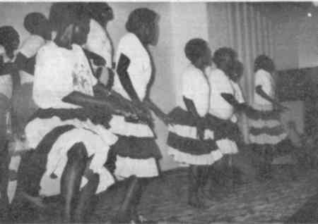 Trachtengruppe vaus Afrika