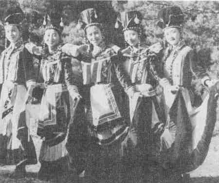 Trachtengruppe aus China