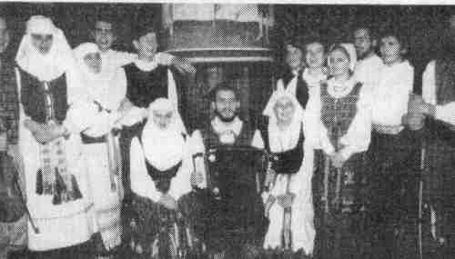 Trachtengruppe aus Litauen