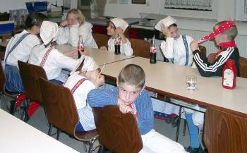 Warten auf die Würstchen.