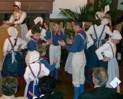 Kindergruppe beim Tanzen