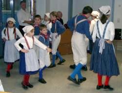 Kindergruppe beim Tanzen