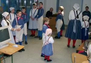 Kindergruppe beim Tanzen