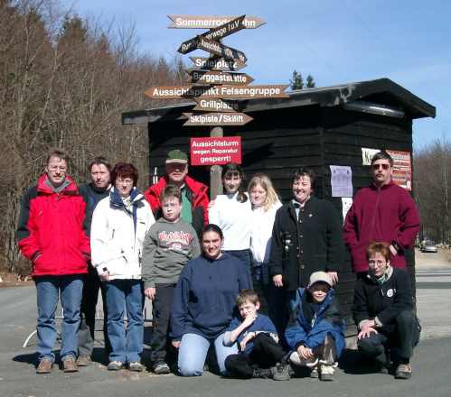 Die komplette Gruppe am Aussichtsturm Sackpfeife