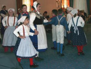 Die Kinder bei ihrer Aufführung