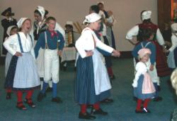 Die Kinder bei ihrer Aufführung