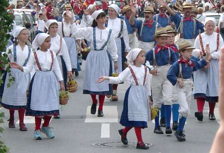 Die TVG-Starkenburg beim Winzerfestumzug in Bensheim