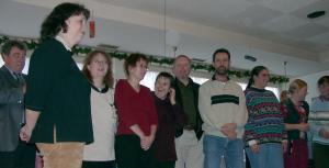 Die Erwachsenen bekommen auch ein Geschenk.