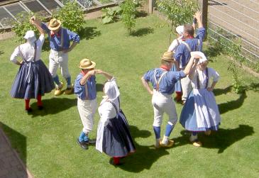 Die Tanzpaare von oben