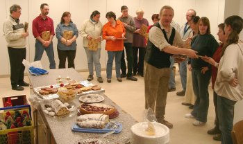 Erwachsene erhalten auch ein Geschenk